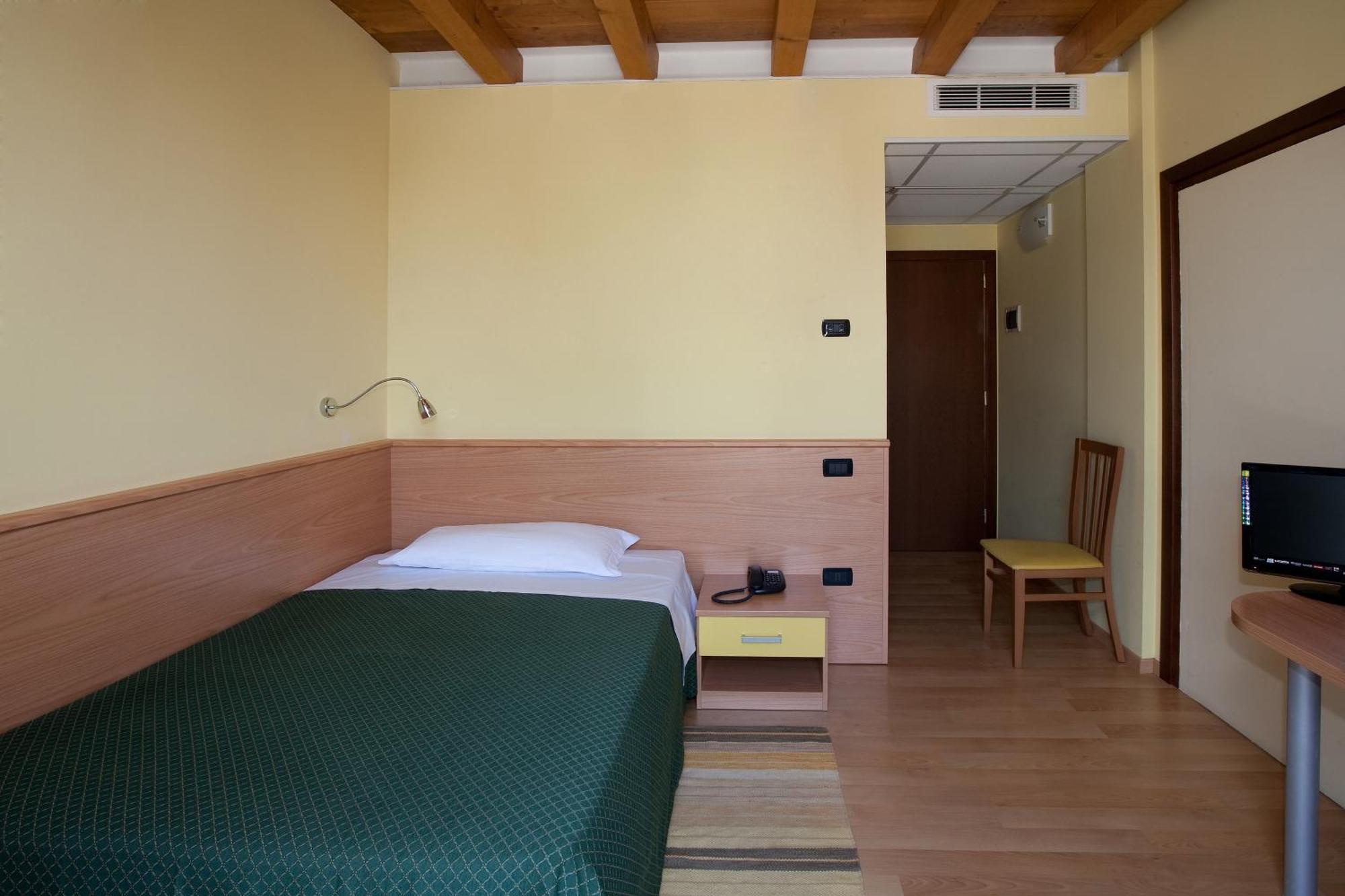 Hotel Valbrenta Limena Εξωτερικό φωτογραφία