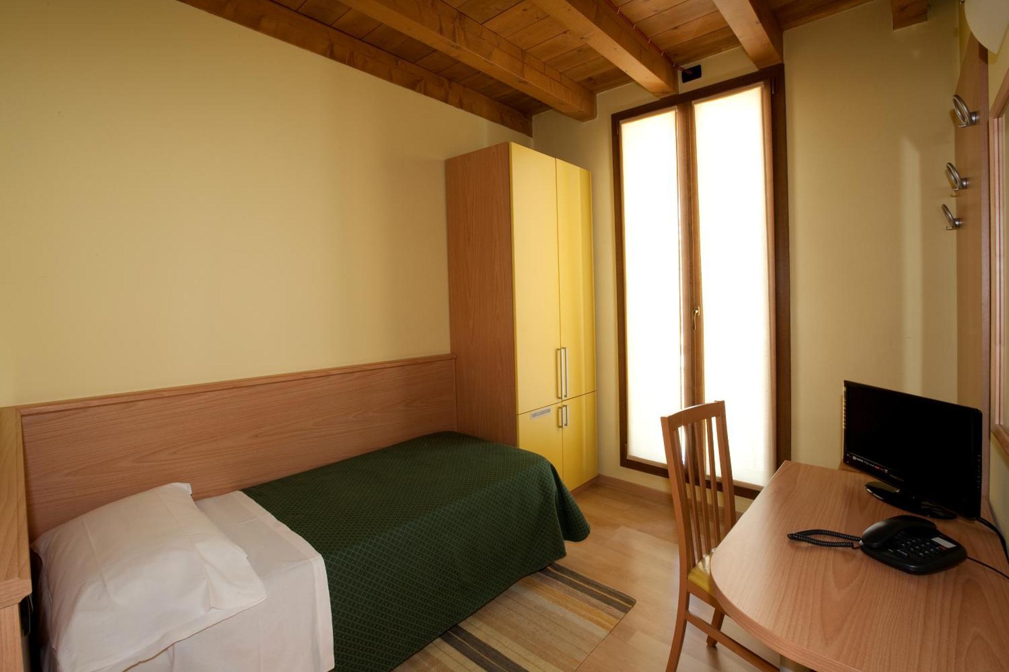 Hotel Valbrenta Limena Εξωτερικό φωτογραφία