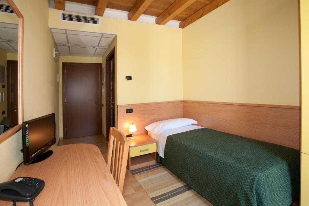 Hotel Valbrenta Limena Δωμάτιο φωτογραφία